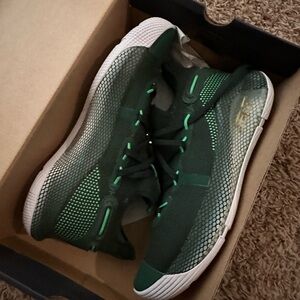 UA Curry 6 Green Size 8.5
